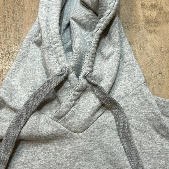 Disney hoodie, size Large, excellent condition - Picture 5 of 5